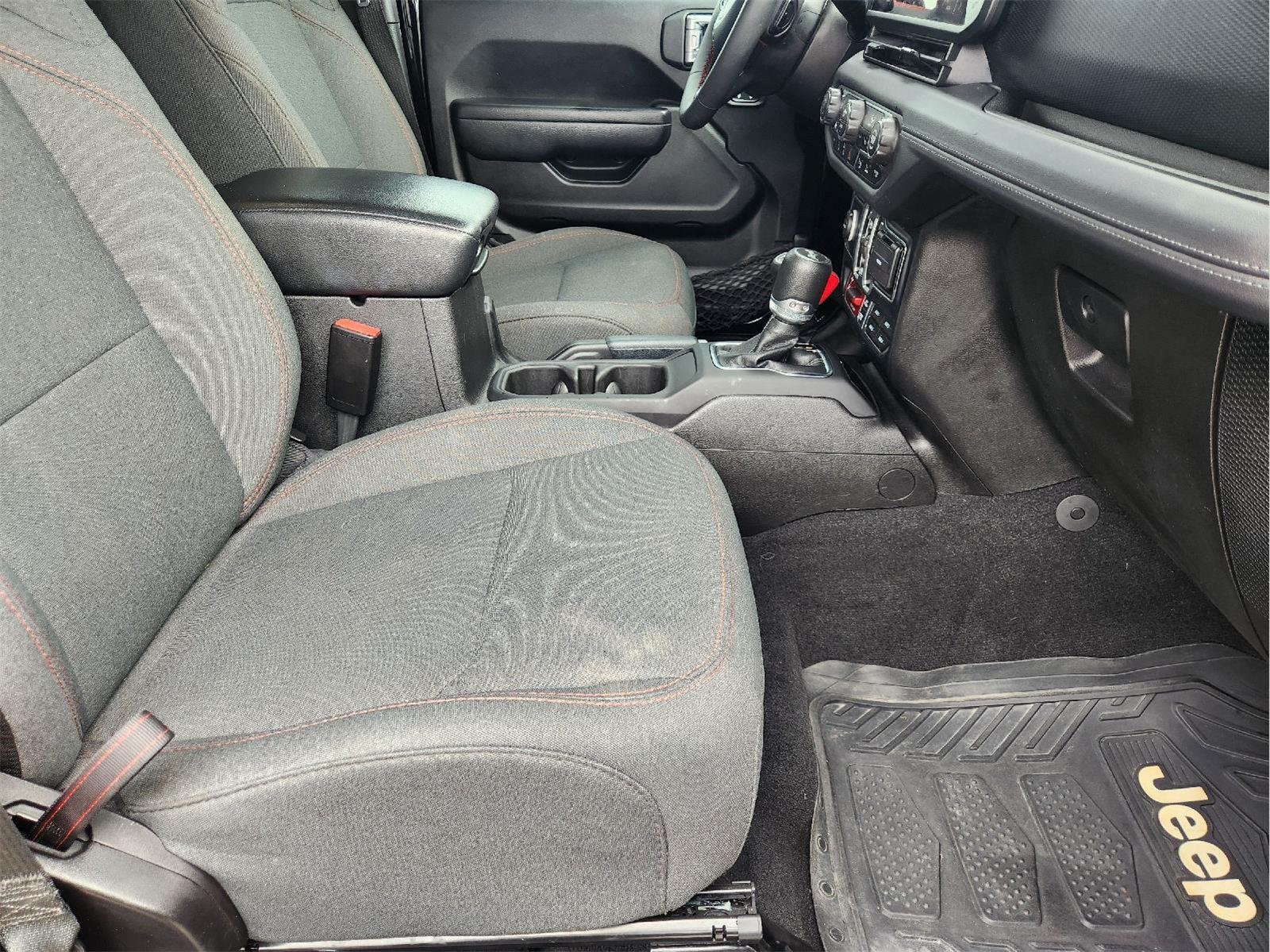 Used 2024 Black Clearcoat Jeep Rubicon image 14