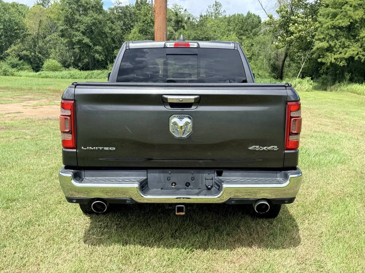 Used 2019 Silver RAM Limited 4x4 4dr Crew Cab 5.6 ft. SB Pickup image 4