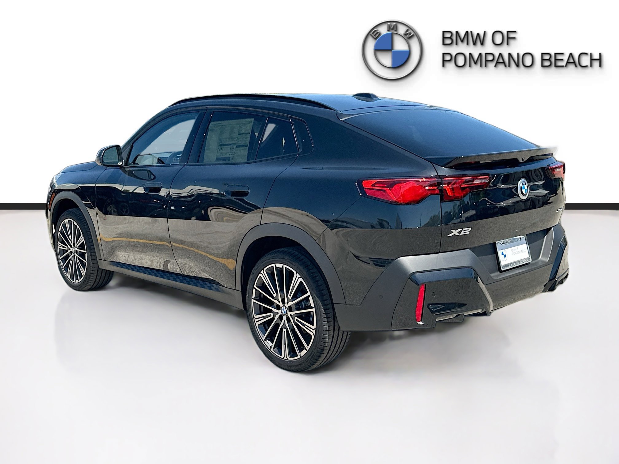 New 2026 Black Sapphire Metallic BMW xDrive28i image 4
