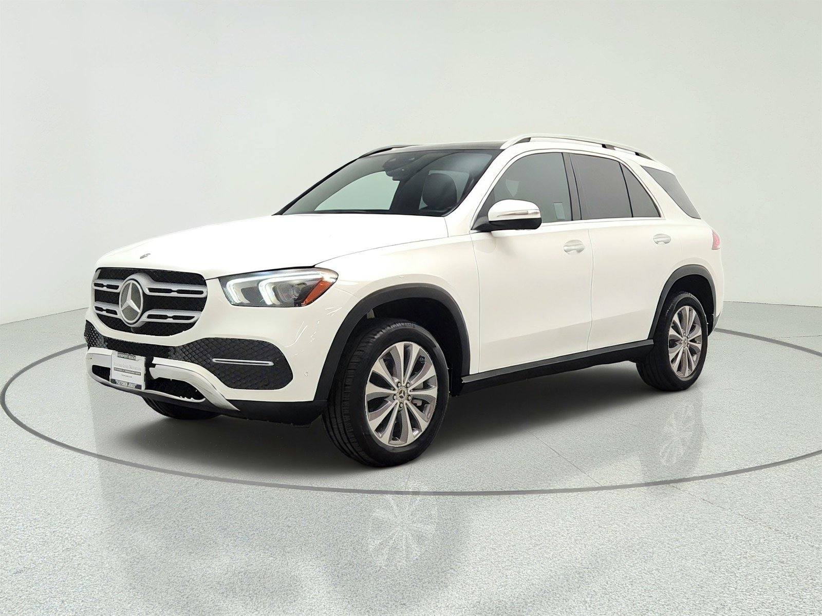 Certified Used 2023 Polar White Mercedes-Benz GLE 350 4MATIC® SUV image 1