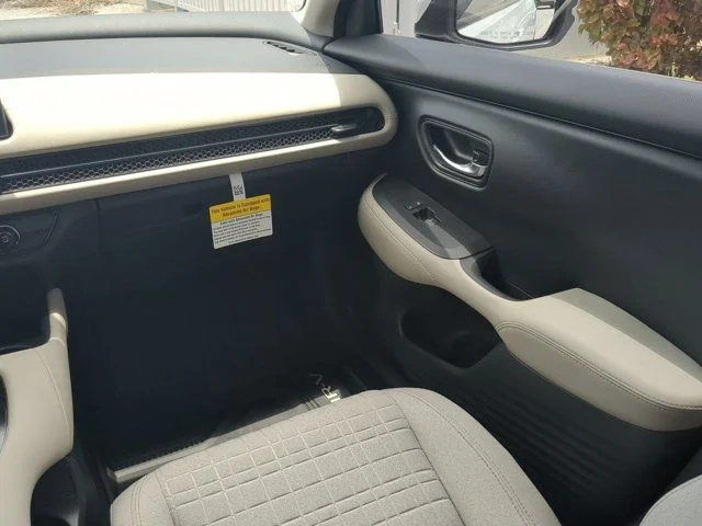 New 2027 Platinum White Pearl Honda LX image 14