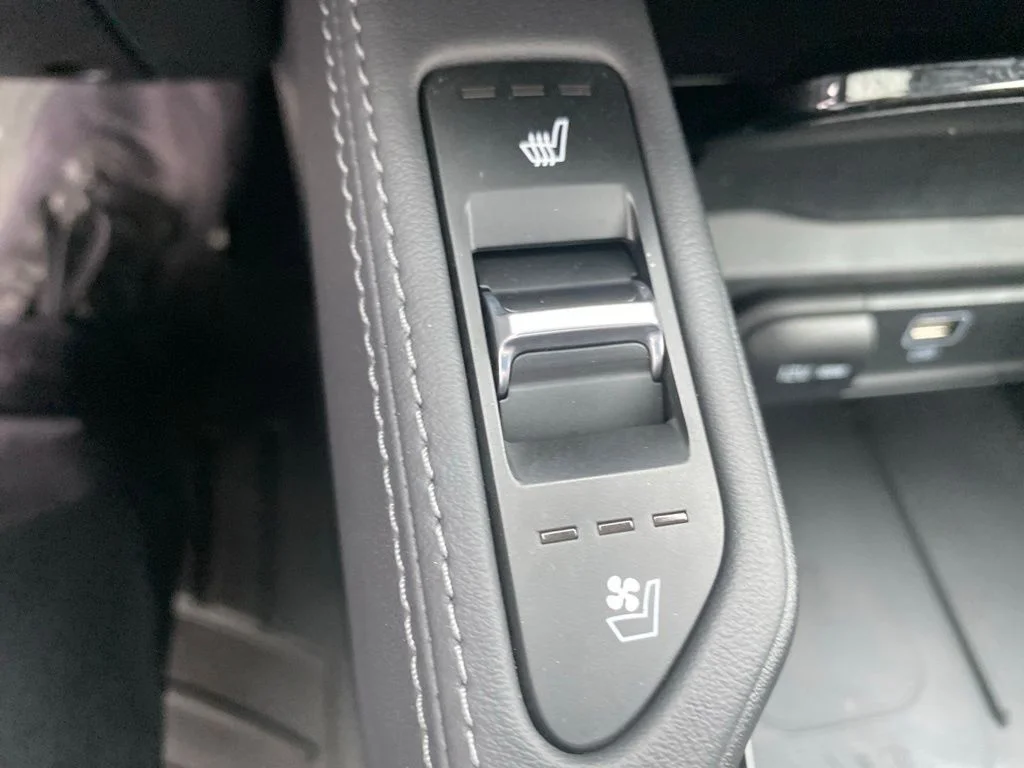 Used 2023 Gray Kia SX X-Line image 28