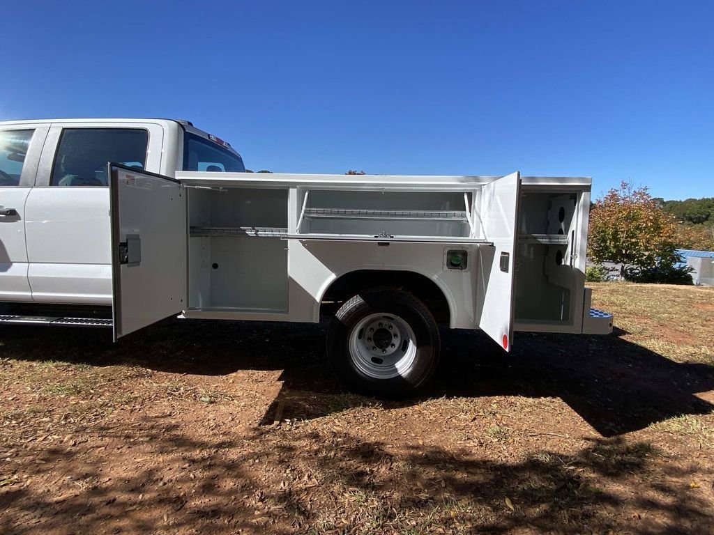 New 2026 Oxford White Ford F-350® XL image 6