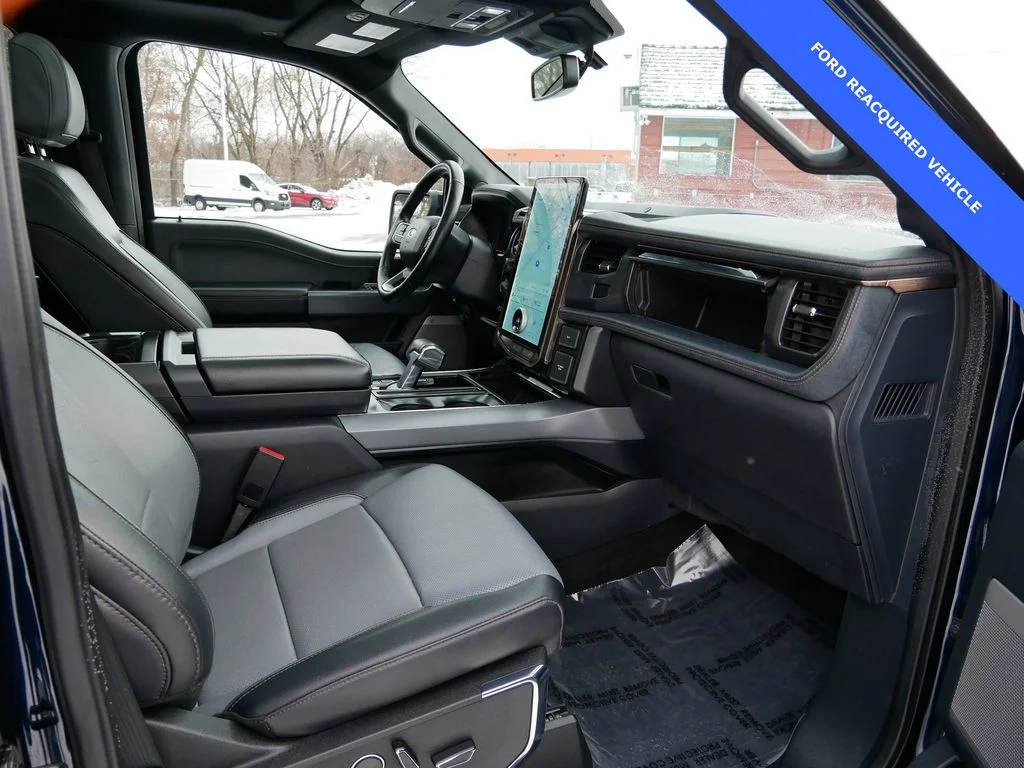 Used 2022 Blue Ford Lariat image 8