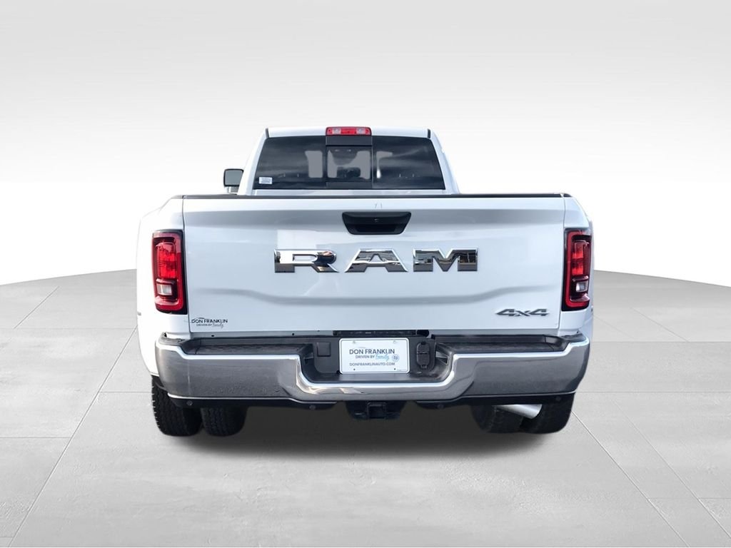 New 2026 Bright White Clear-Coat Exterior Paint RAM Tradesman image 7