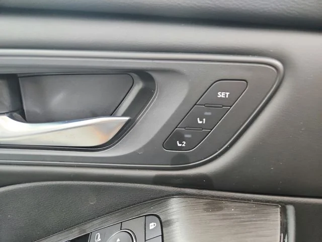 Used 2025 Gray Nissan SL image 22