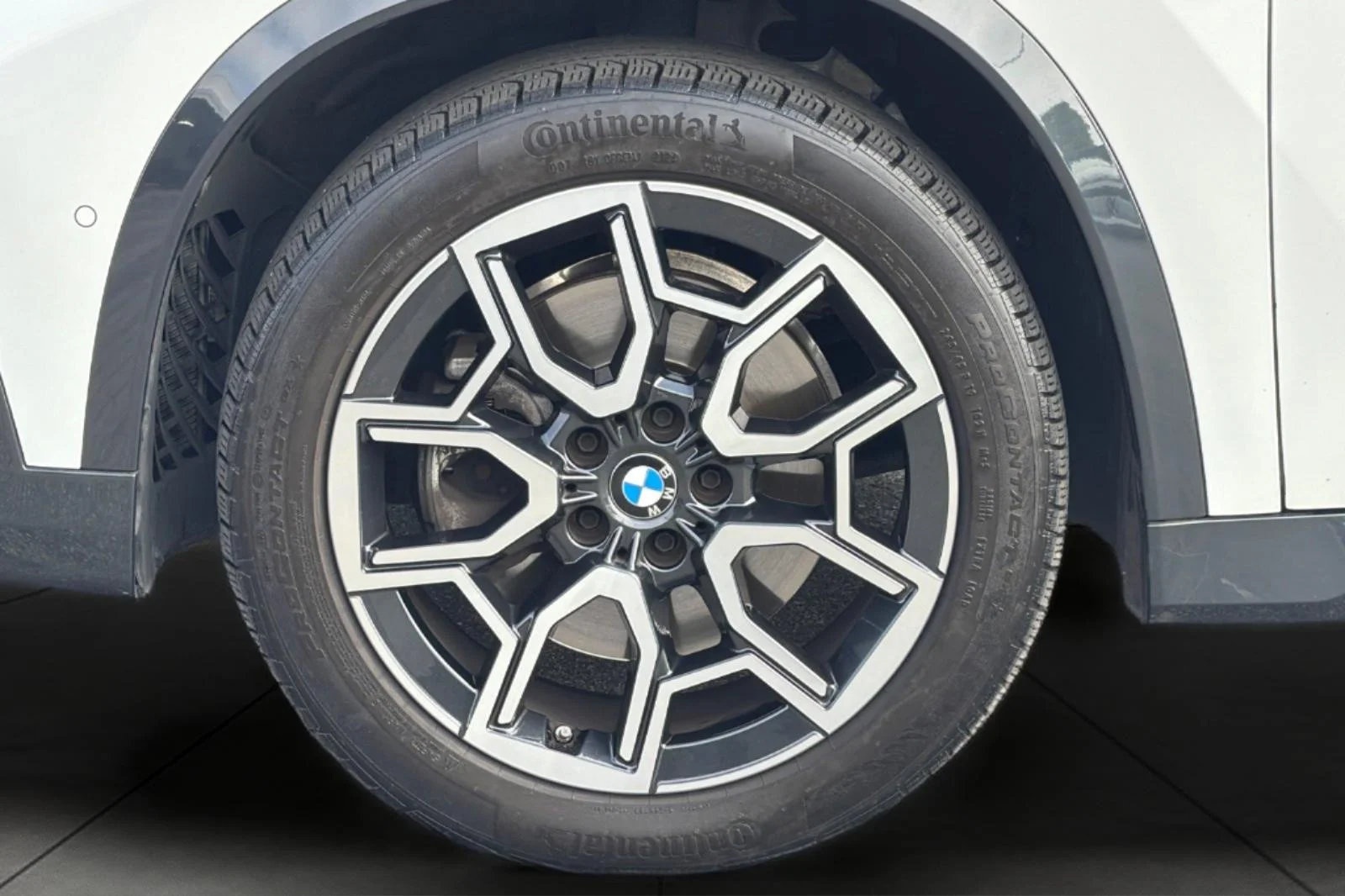 Used 2025 Alpine White BMW xDrive28i image 25