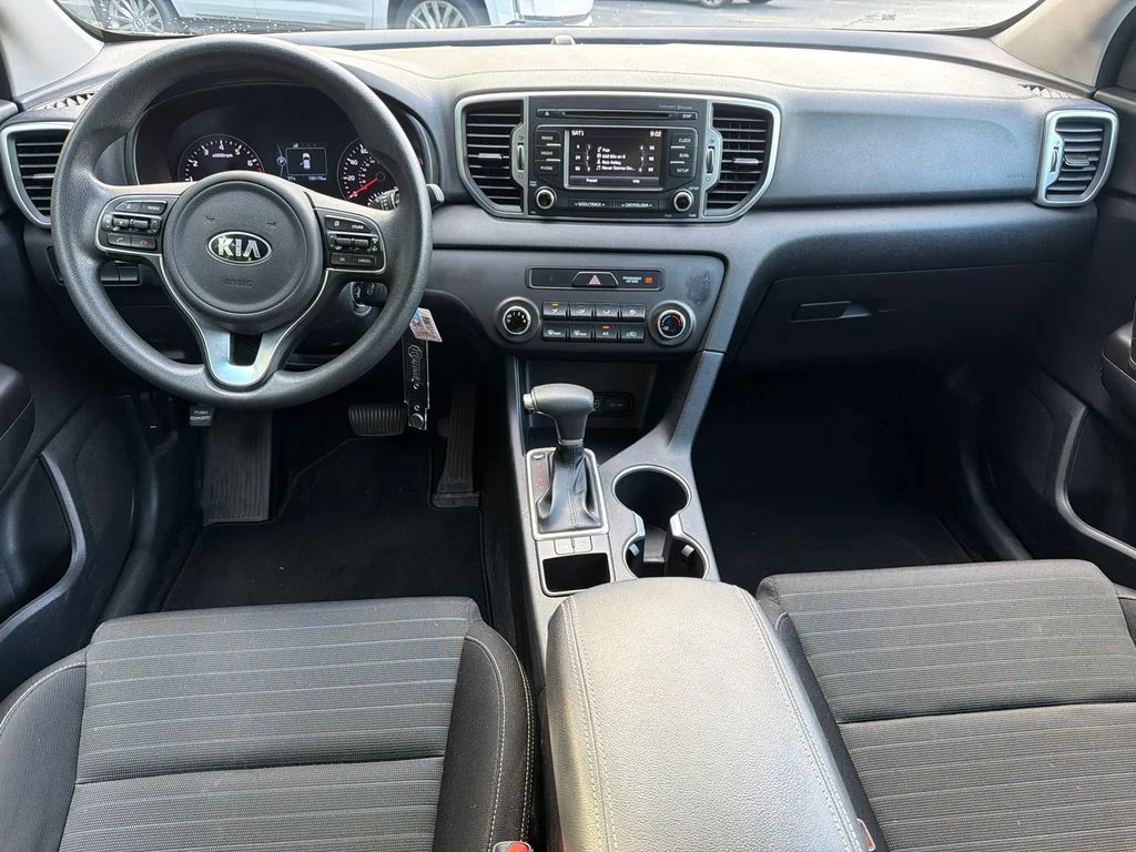 Used 2018 Red Kia LX image 22