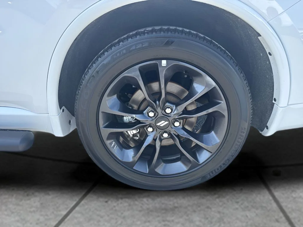 Used 2025 White Dodge R/T Premium image 33