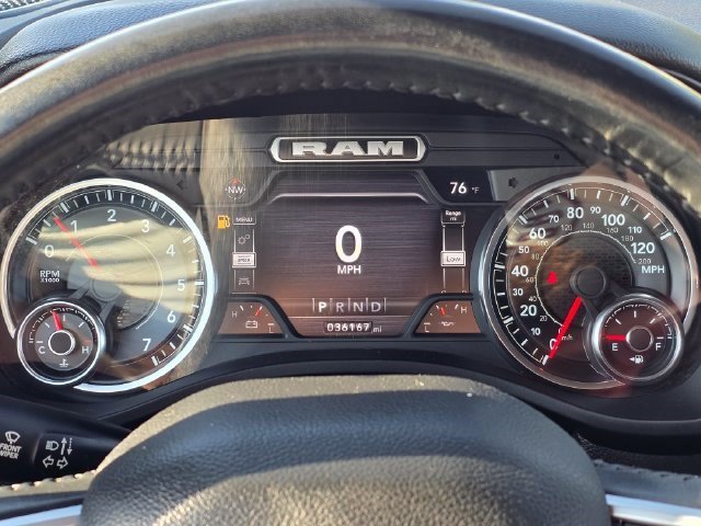 Certified Used 2022 Diamond Black Crystal Pearlcoat Ram Big Horn image 23