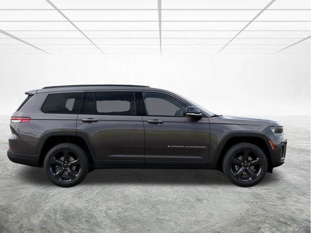 New 2026 Baltic Gray Metallic Clear-Coat Exterior Paint Jeep Limited image 22