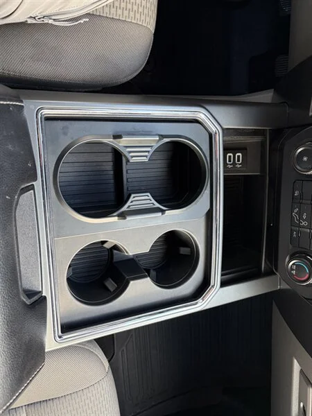 Used 2019 Black Ford Super Duty XLT image 9