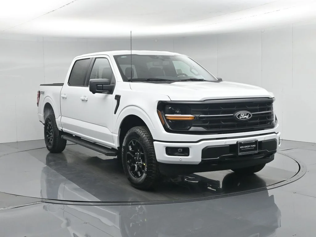 New 2026 Oxford White Ford XLT image 59