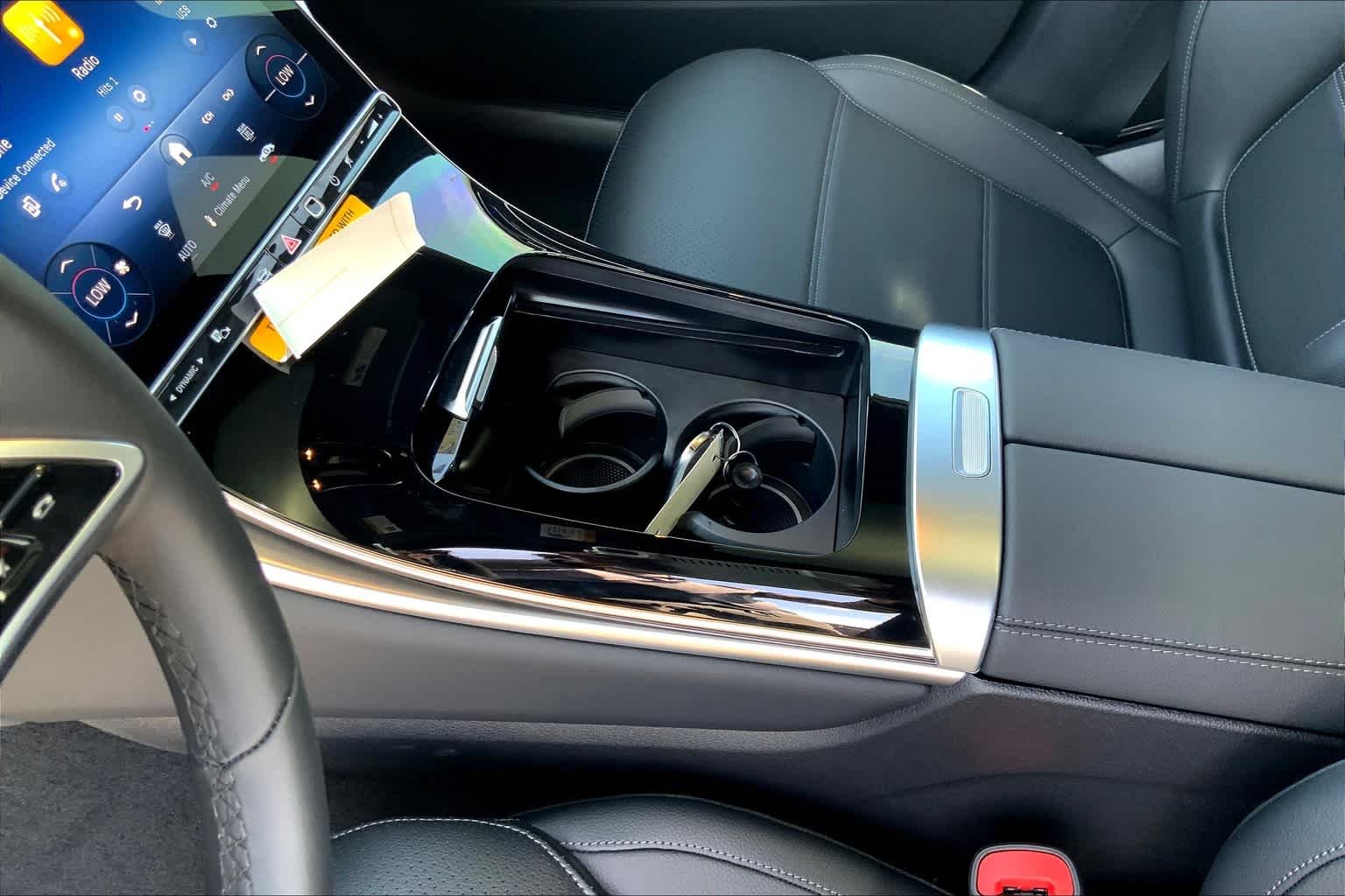 2025 Mercedes-Benz GLC Base - Photo 11