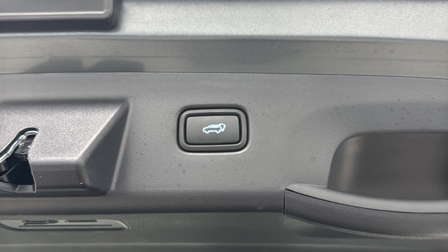 Used 2024 Amazon Gray Hyundai Limited image 29