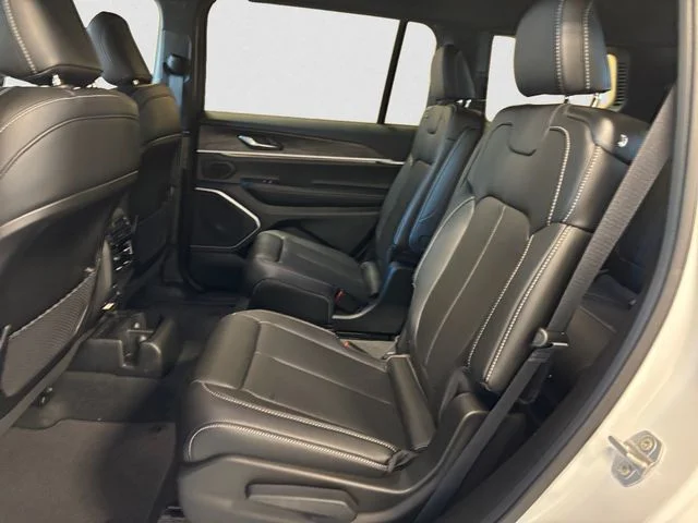 New 2026 Bright White Jeep L LIMITED 4X4 image 14