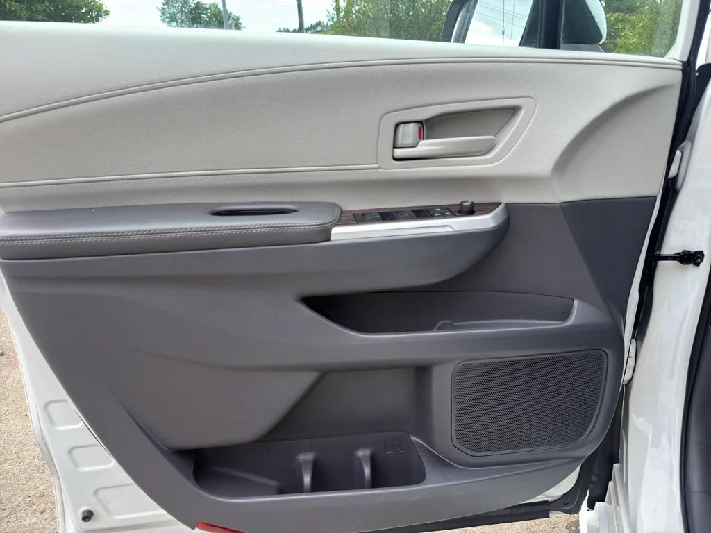 Used 2024 Ice Toyota LE image 16