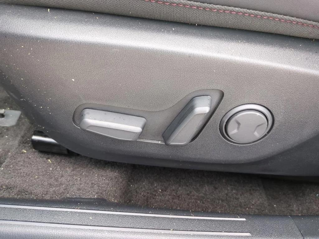 New 2026 Interstellar Gray Kia GT-Line Turbo image 17