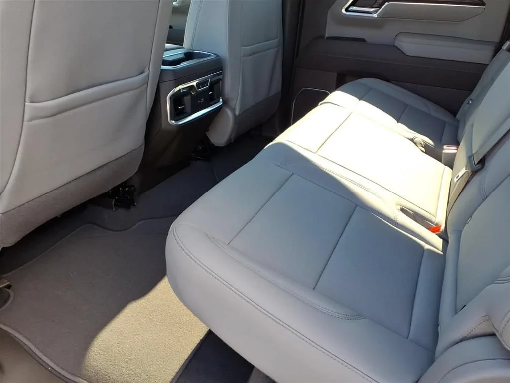 2026 GMC Sierra 1500 SLT - Photo 23
