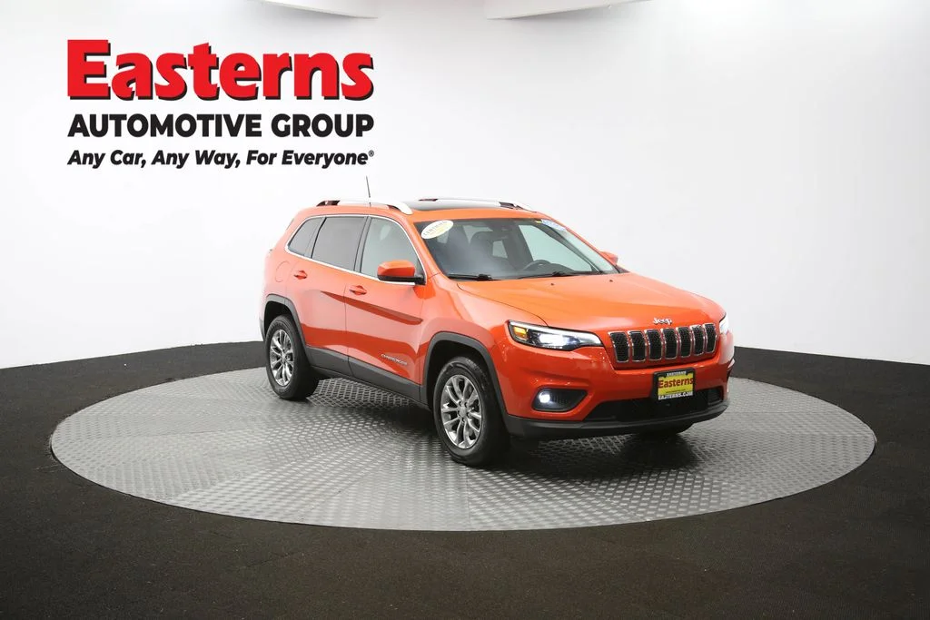 Used 2021 Orange Jeep Latitude Plus image 45