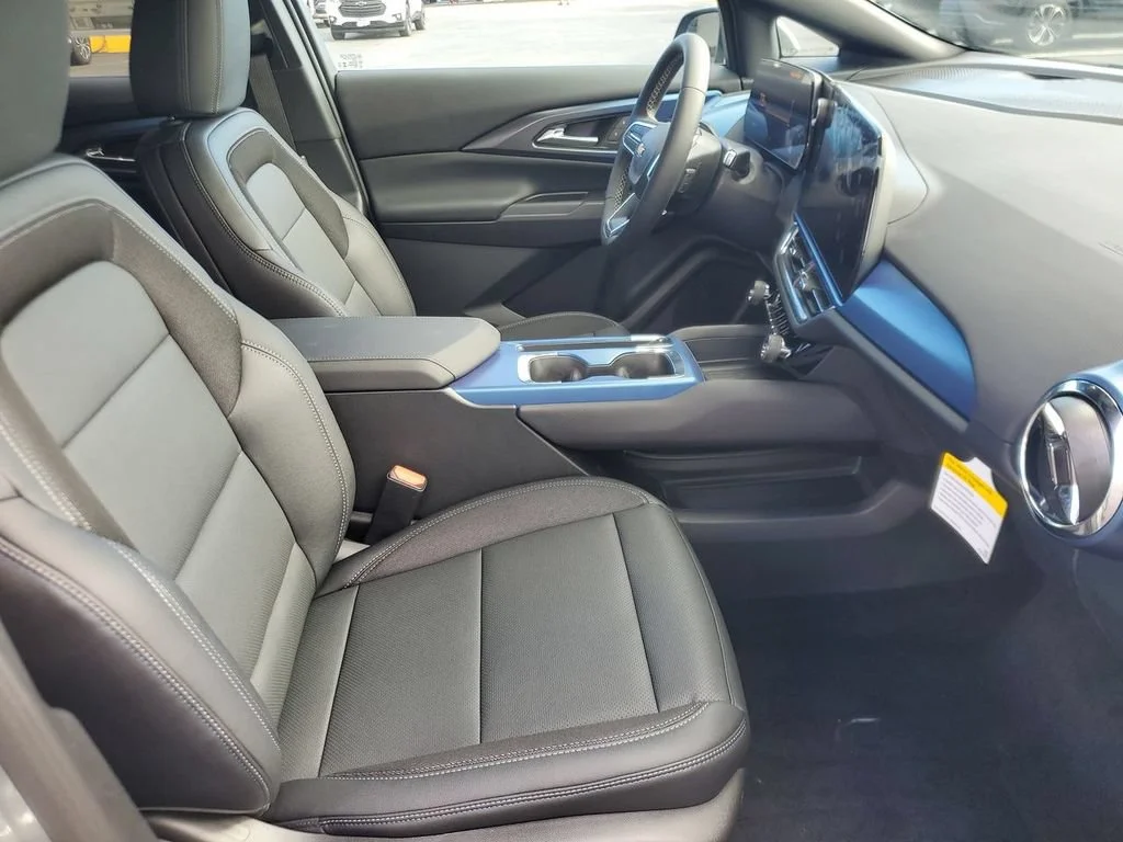 New 2026 Sterling Gray Metallic Chevrolet LT image 27