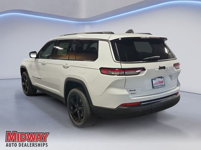 New 2026 Bright White Clear-Coat Exterior Paint Jeep Limited image 3
