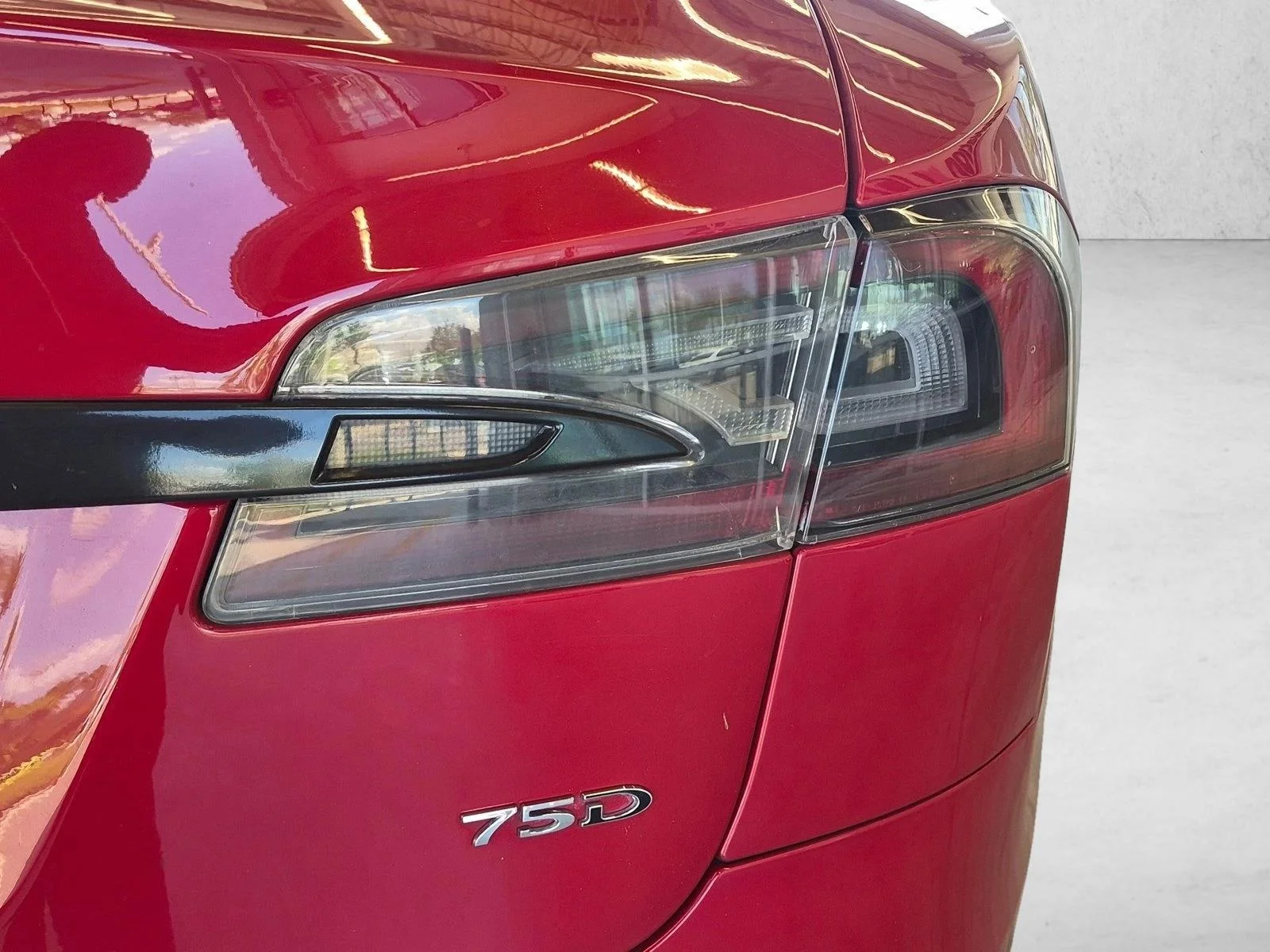 Used 2017 Red Tesla 75D image 8