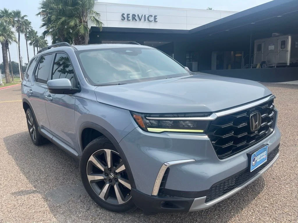 Used 2023 Gray Honda Touring image 1