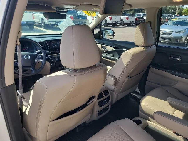 Certified Used 2019 White Honda Elite image 13