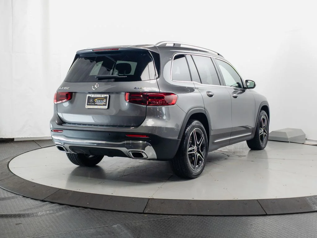 Certified Used 2026  Mercedes-Benz GLB 250 image 31