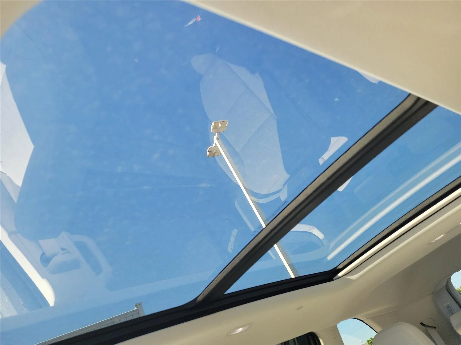 New 2026 Moonstone Gray Metallic Buick Avenir image 33