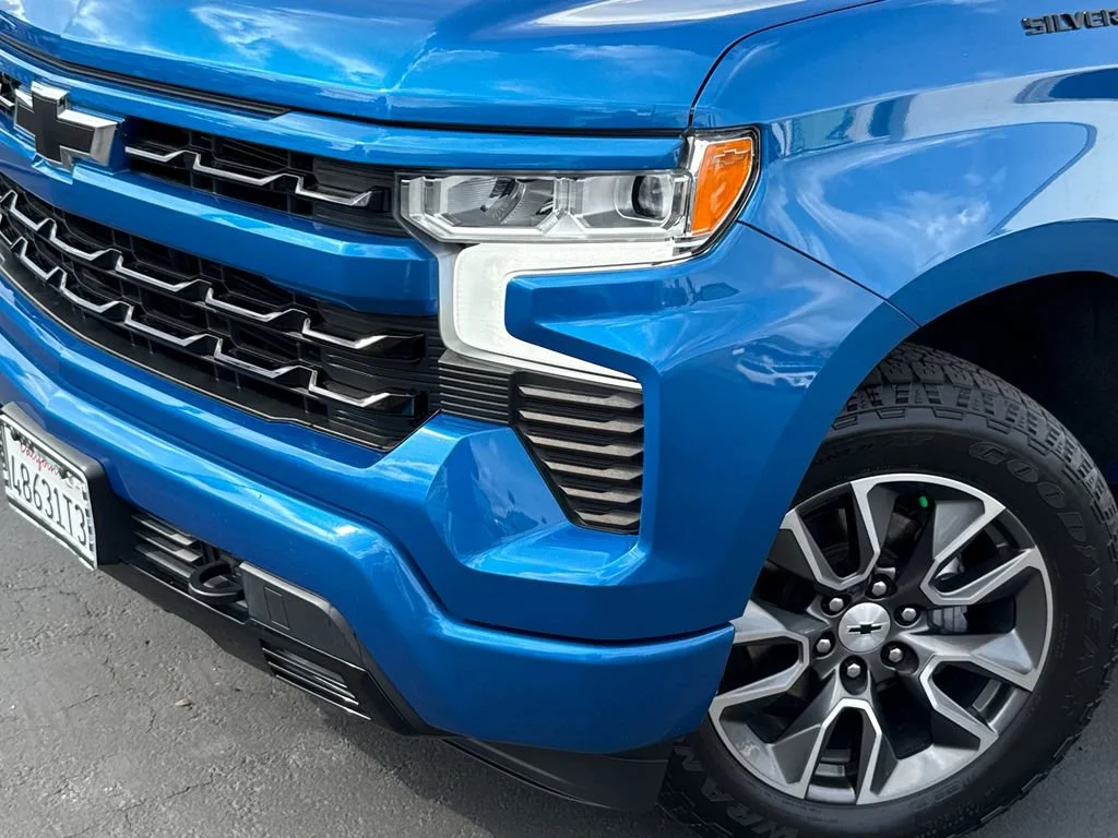 Used 2022 Glacier Blue Metallic Chevrolet RST image 3