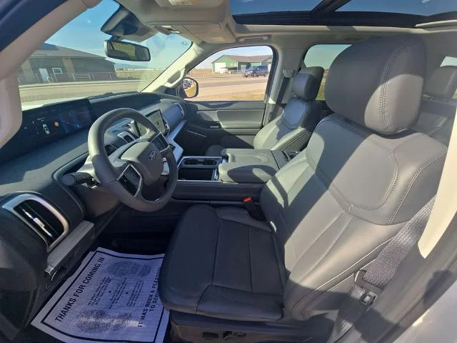New 2026 Star White Metallic Tri-Coat Ford MAX Active image 50