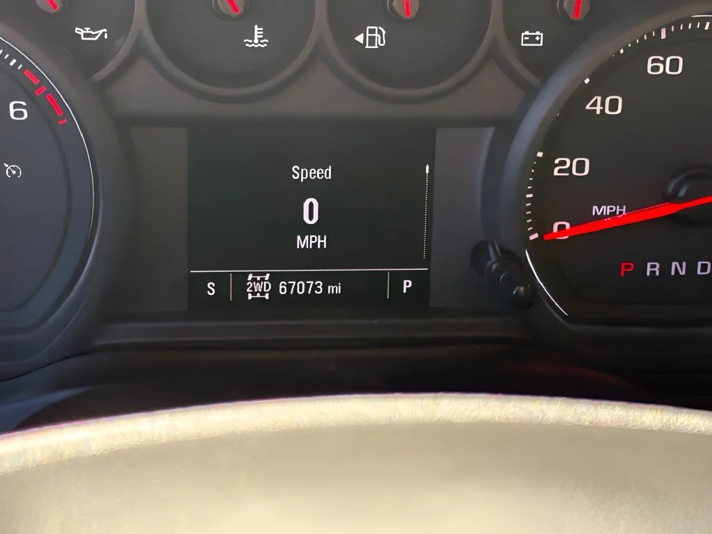 Used 2022 Summit White Chevrolet Custom image 22