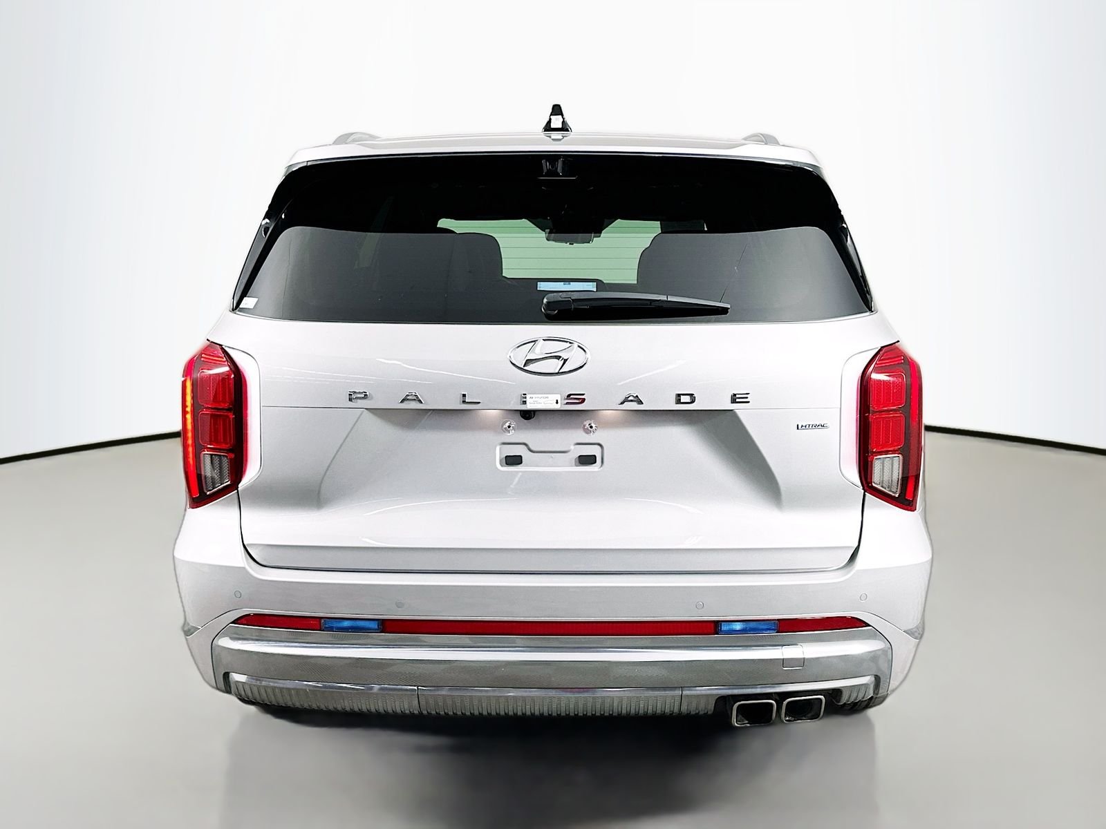 Used 2025 Silver Hyundai Calligraphy image 6