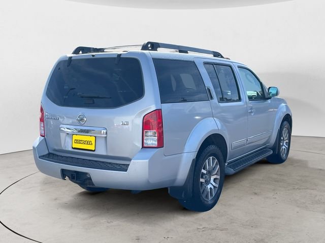 Used 2011 Nissan Pathfinder LE with VIN 5N1AR1NB4BC620616 for sale in Bend, OR