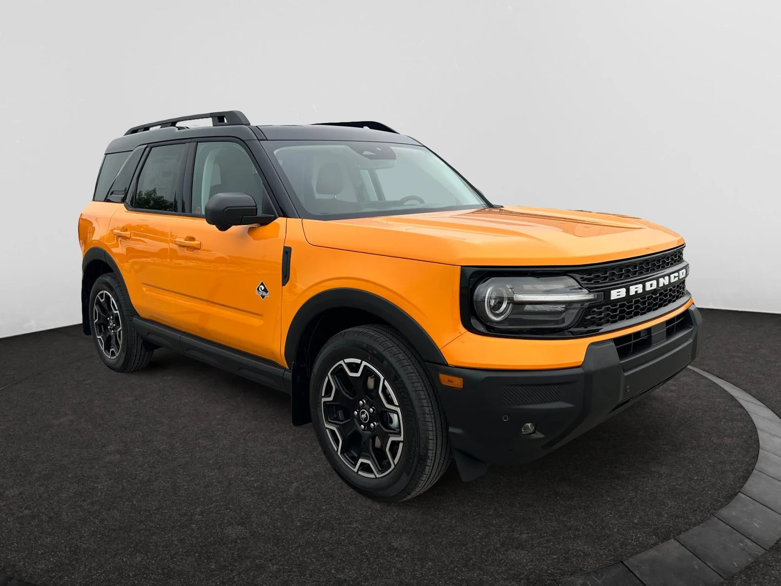 New 2026 Orange Fury Metallic Tri-Coat Ford Outer Banks image 7