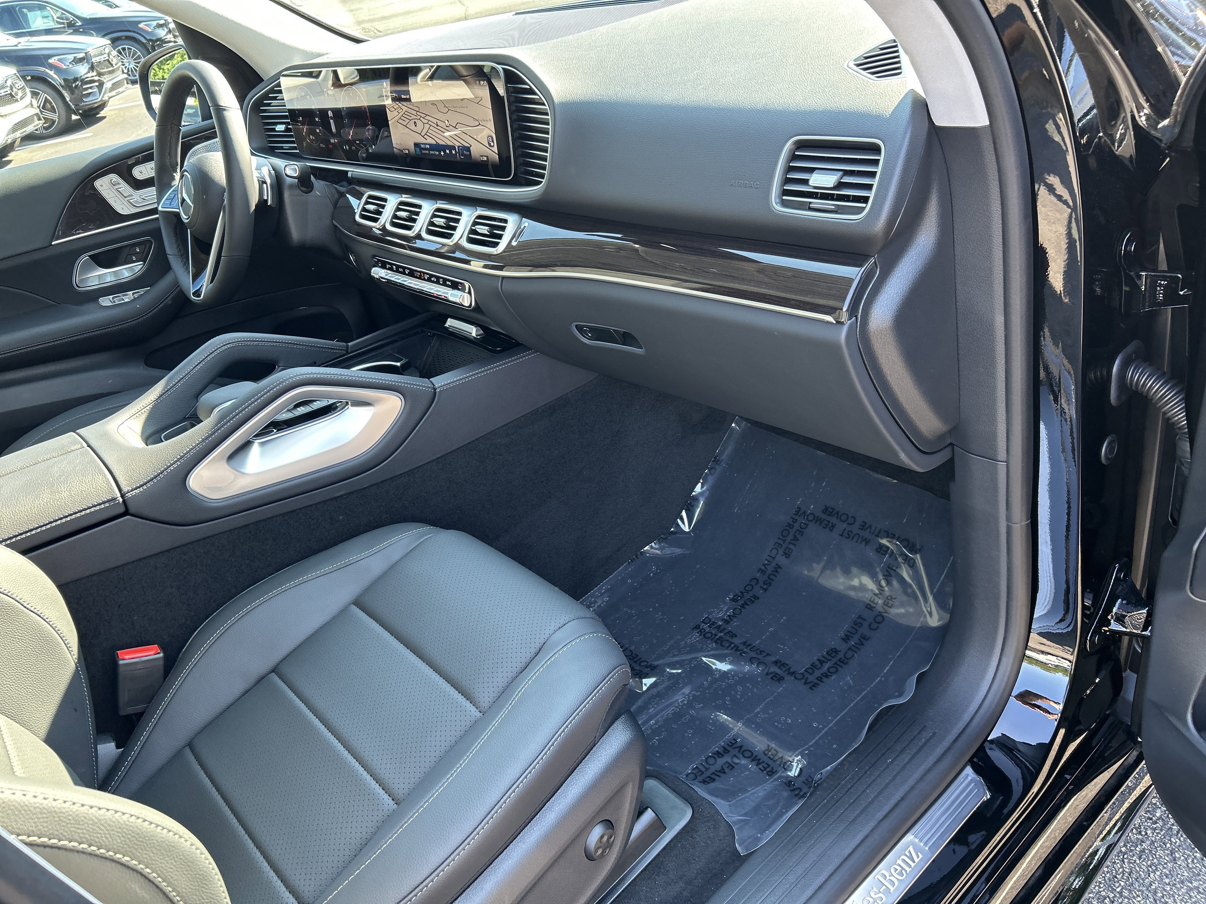 New 2026 Black Mercedes-Benz GLE 450 4MATIC® SUV image 42