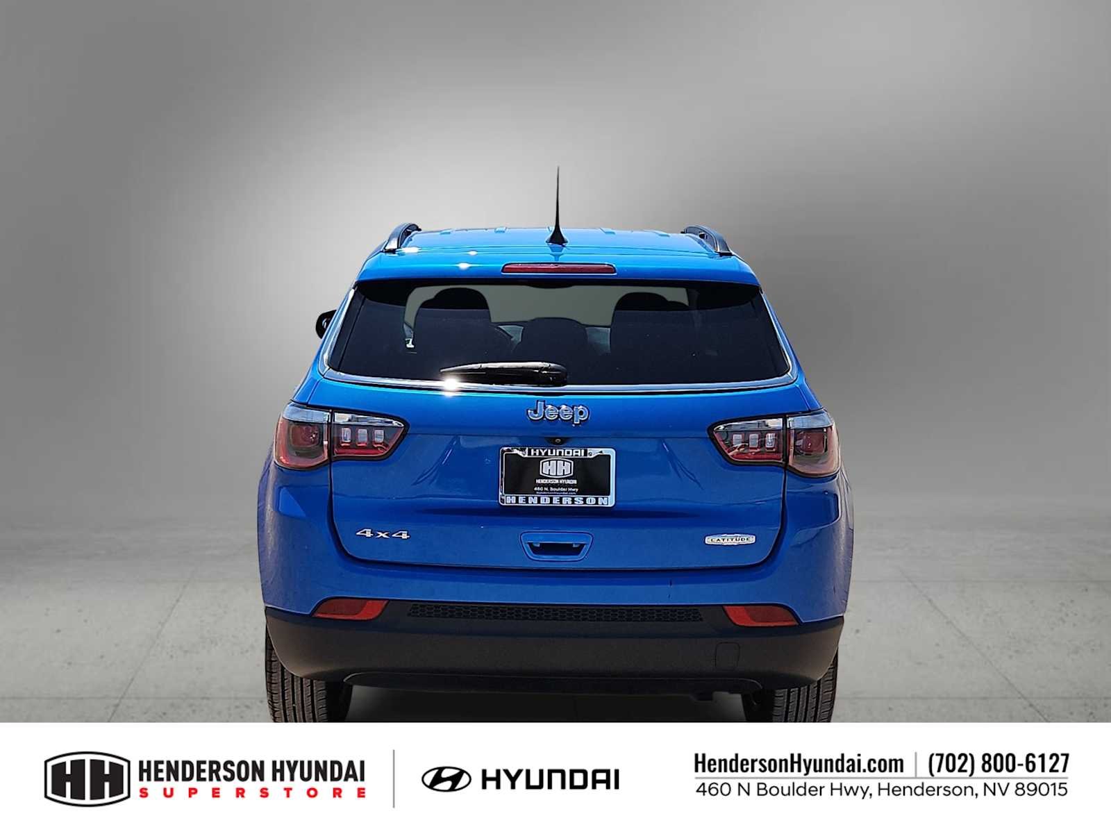 Used 2020 Laser Blue Pearlcoat Jeep Latitude image 7