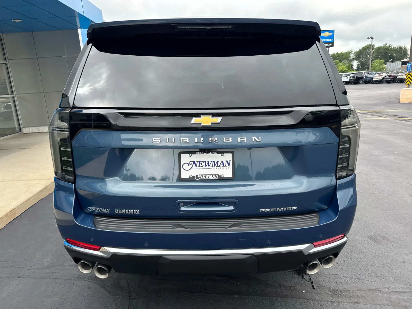 2026 Chevrolet Suburban Premier - Photo 9