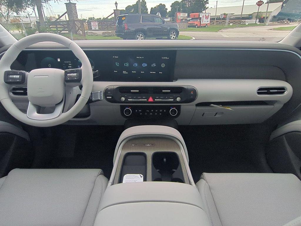 New 2027 Gray Hyundai Blue SEL 7P image 21