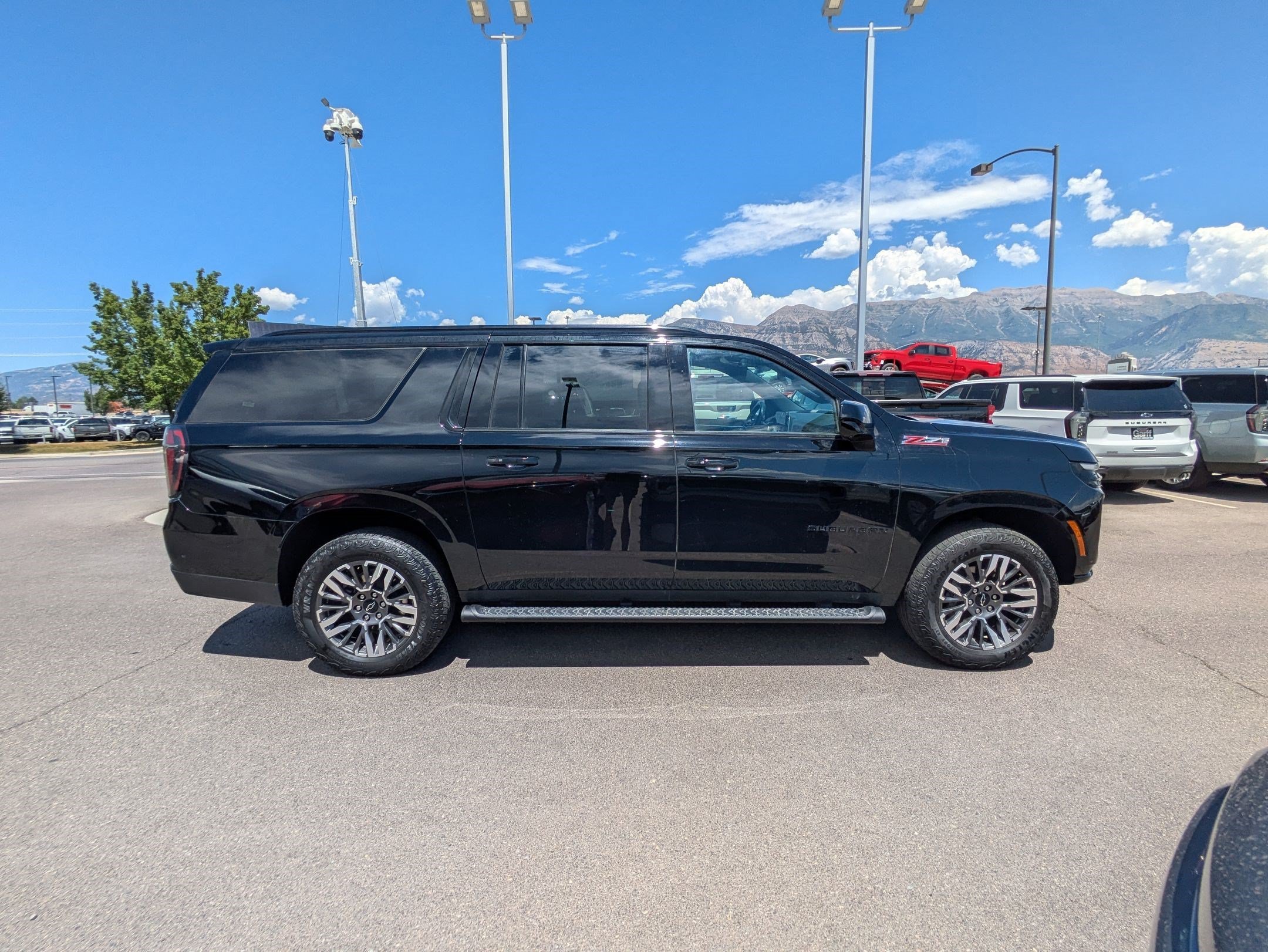 Used 2025 Black Chevrolet Z71 image 2