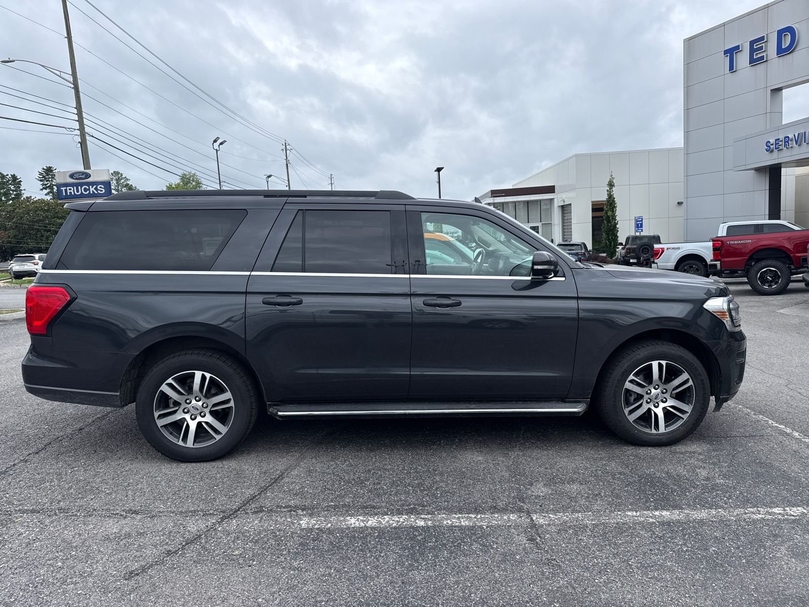 Used 2022  Ford XLT image 6