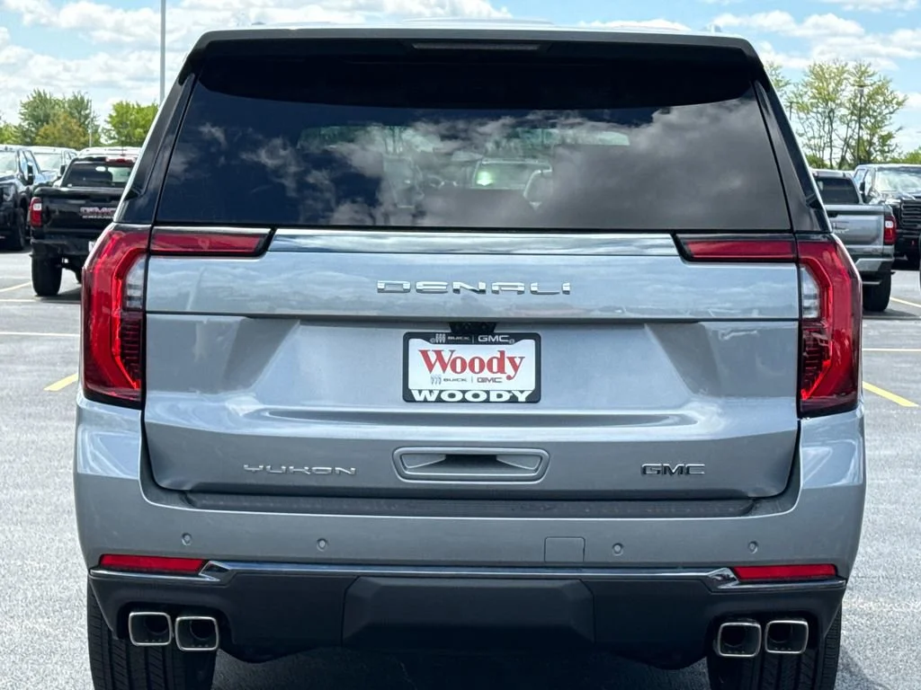 2026 GMC Yukon XL Denali Ultimate - Photo 9