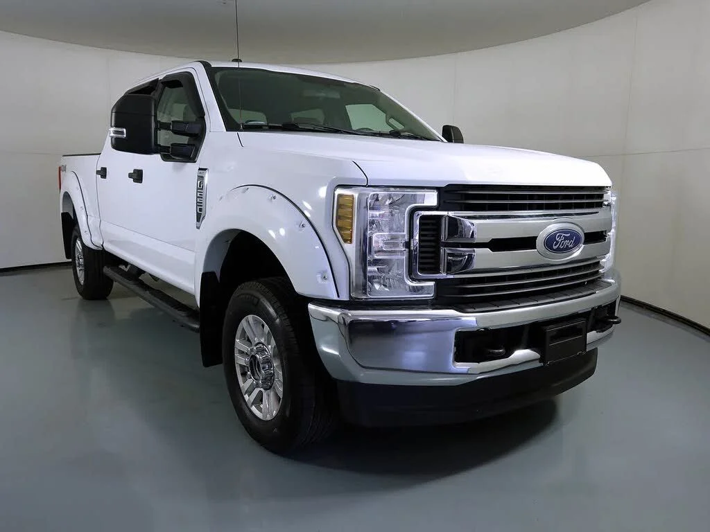 Used 2019 White Ford XLT image 1