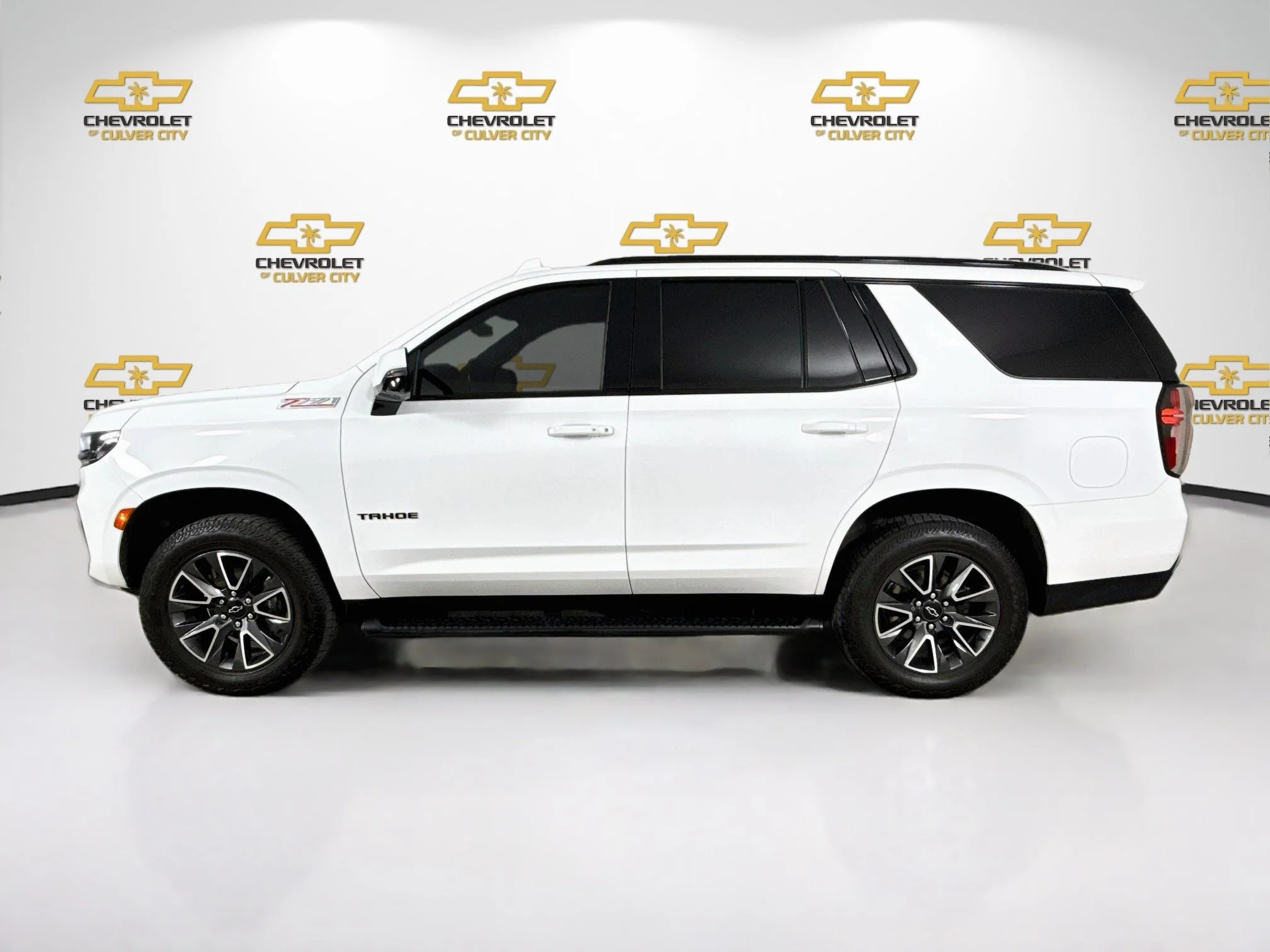 Used 2021 SUMMIT WHITE Chevrolet Z71 image 5
