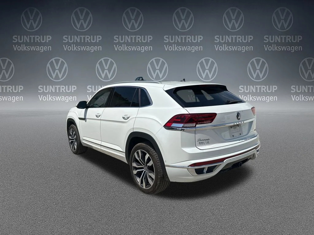 Used 2022 White Volkswagen 3.6L V6 SEL Premium R-Line image 4