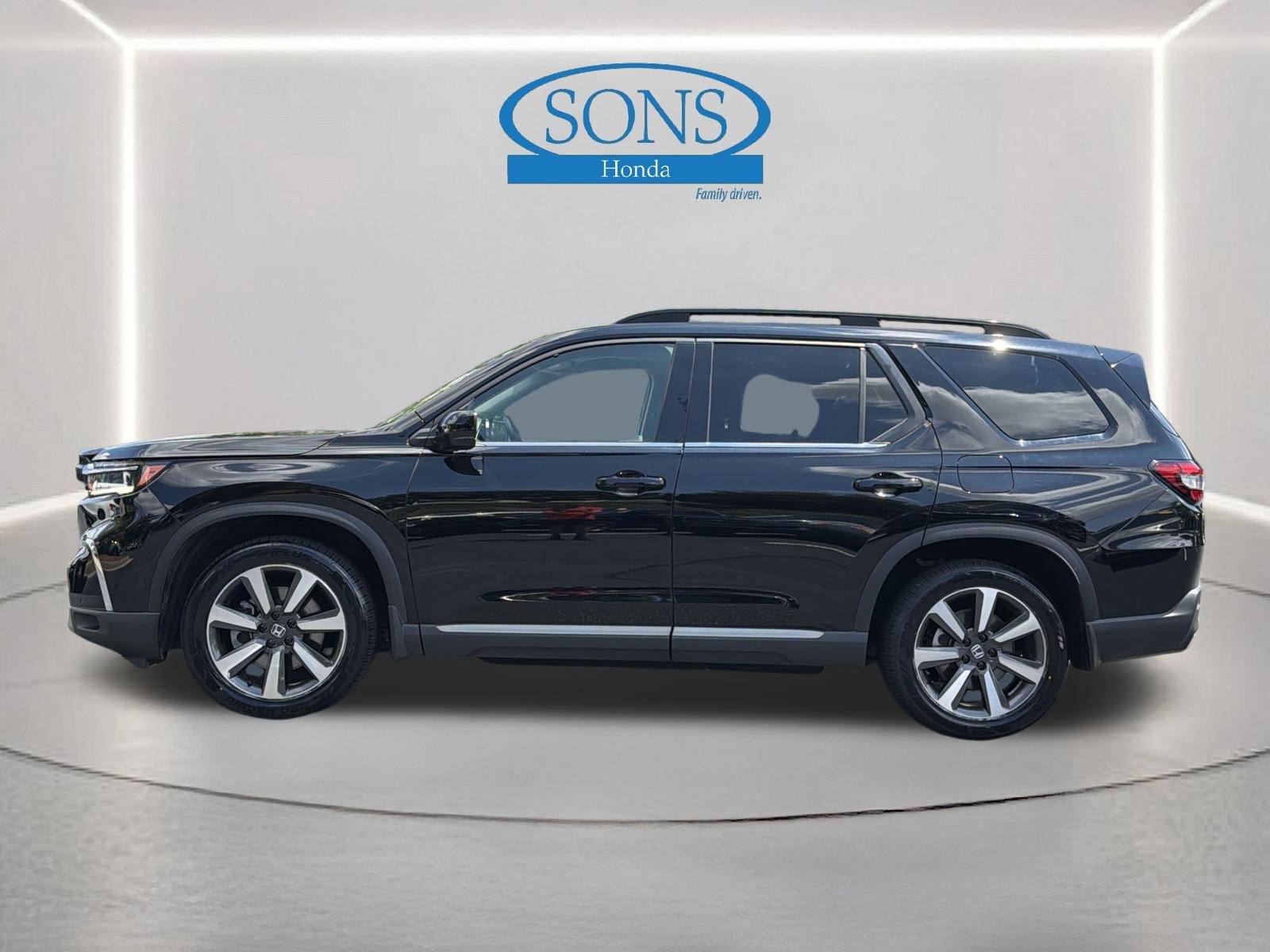 Certified Used 2023 Crystal Black Pearl Honda 2WD TRG image 55