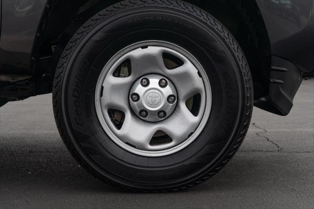 Certified Used 2021 MAGNETIC GRAY MET. Toyota  image 15