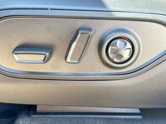 New 2026 White Jeep Altitude image 18